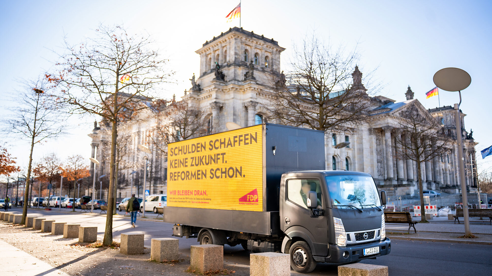 Plakataktion vor dem Bundestag