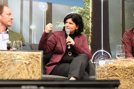 Carina Konrad auf der Bühne. 