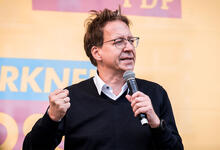 Stefan Birkner, Spitzenkandidat der FDP Niedersachsen, auf einer Wahlkampfveranstaltung