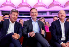 Lindner, Scholz und Habeck auf dem Startup-Summit. 