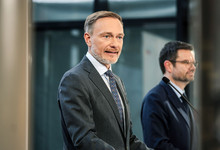 Lindner und Buschmann bei der Pressekonferenz. 